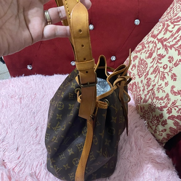 Authentic Vintage Louis Vuitton noe petite shoulder bag - Picture 4 of 14